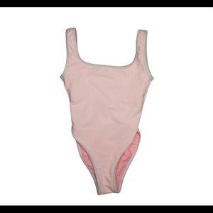 Lainsnow one piece petal pink S